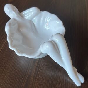 Vintage Mosser White Milk Glass Soap Trinket Dish Bathing Beauty